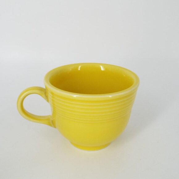 Pair of Fiesta Homer Laughlin USA Sunflower Yellow Cups and Saucers - Picture 5 of 13